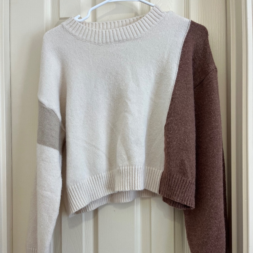 Cropped sweater